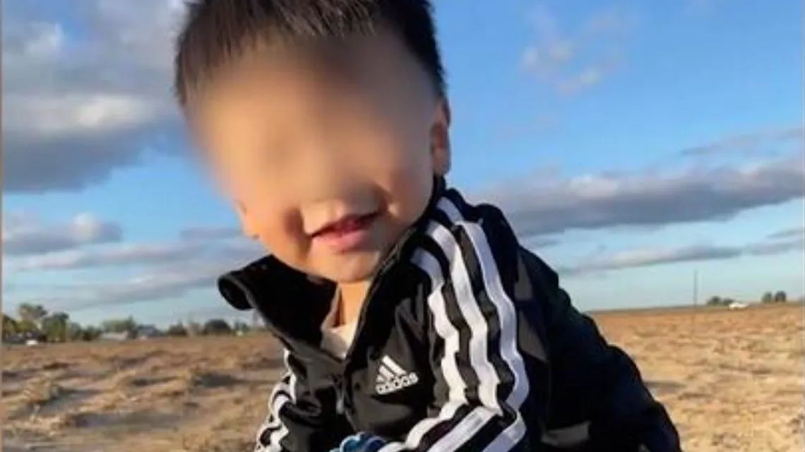 <b>美不满2岁华裔男童被流弹击中身亡</b>