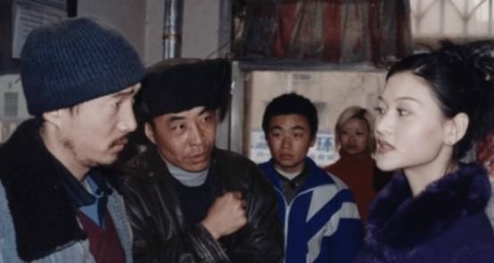 <b>剧组太穷无奈拉了个群演当主角，却成就了一代</b>