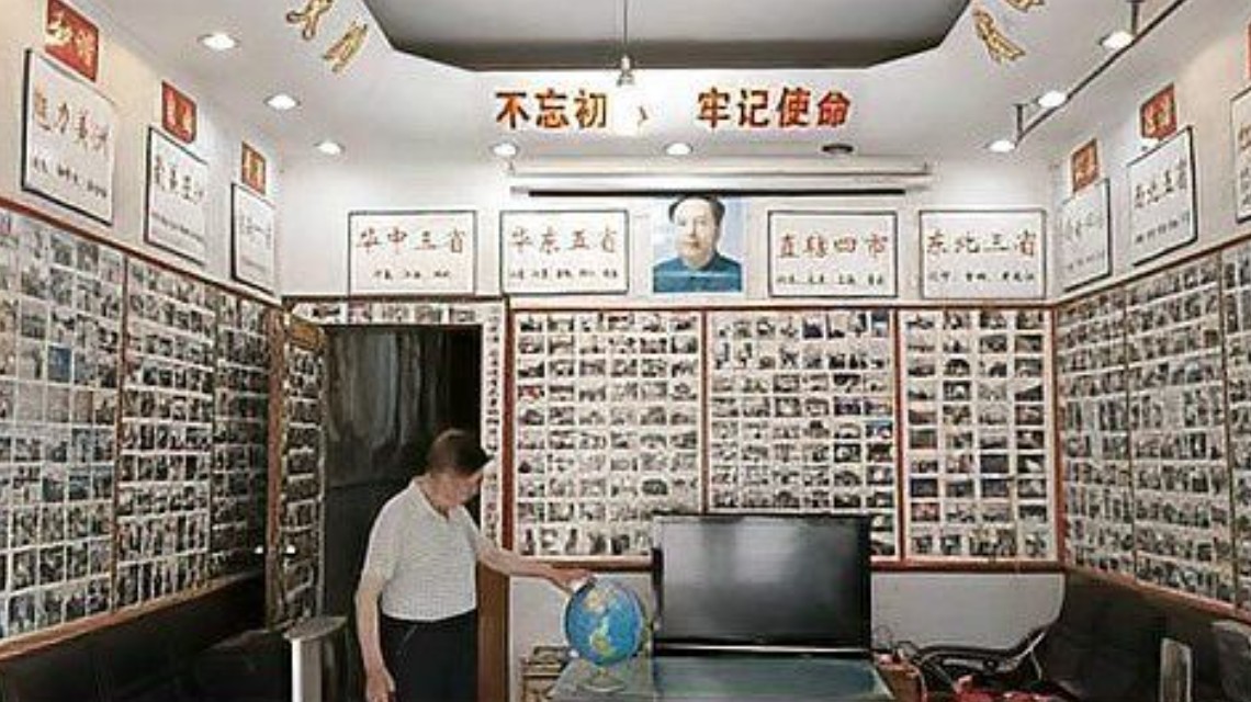 <b>长沙87岁老人自费40万环游世界</b>