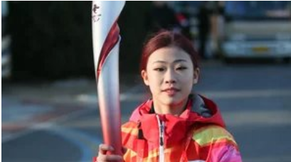 <b>花滑全锦赛安香怡卫冕，女单前五均是北京选手</b>