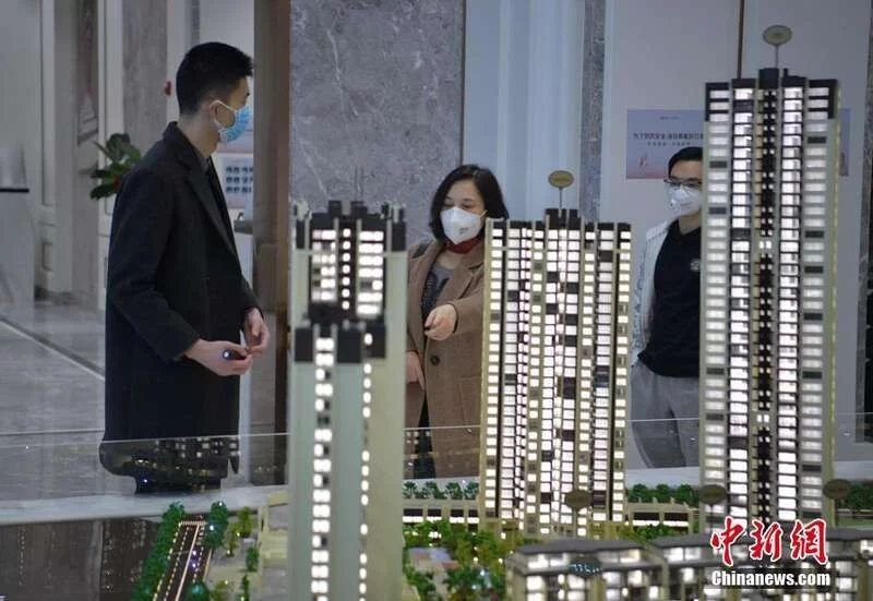 <b>万亿GDP热点城市全面放开限购，楼市新信号出现</b>
