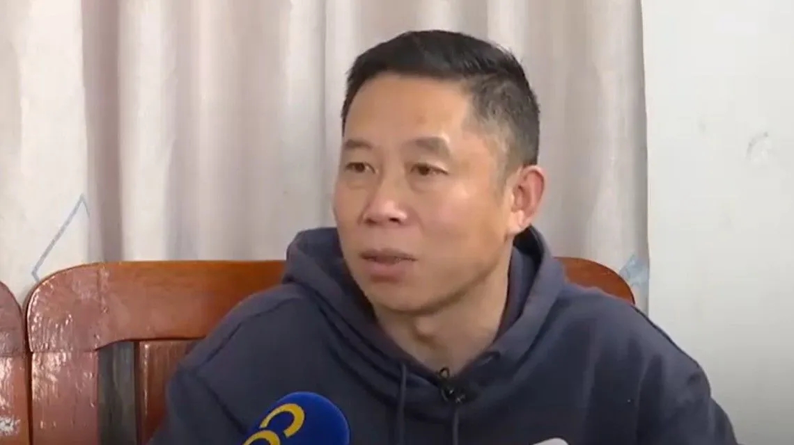 <b>孙卓愿意到深圳上学</b>
