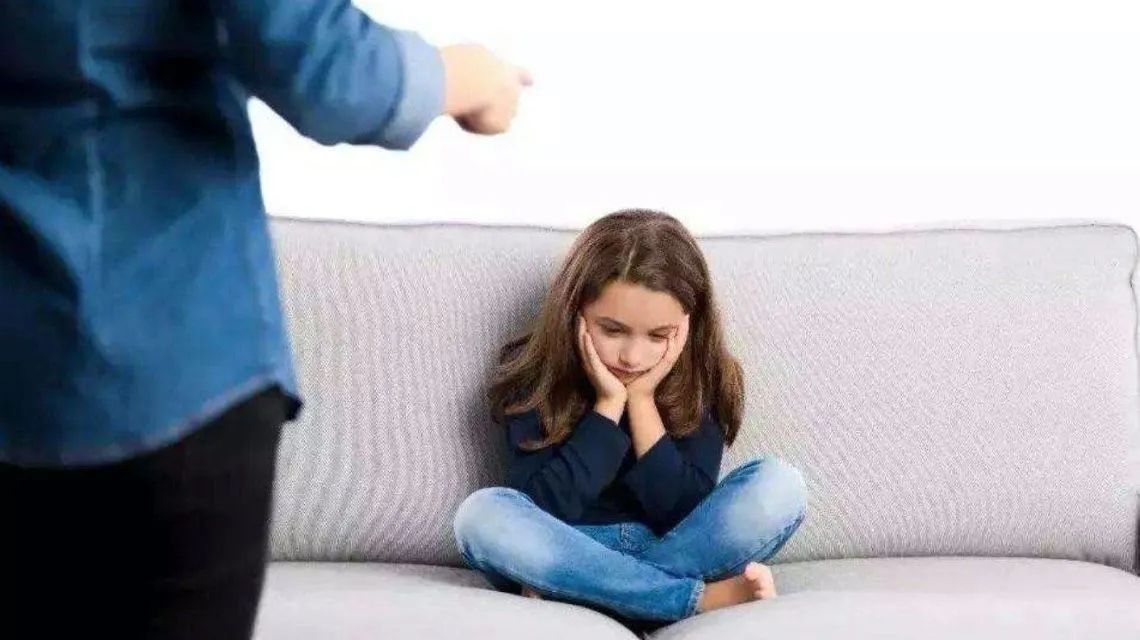 <b>博士虎爸逼5岁女儿学高数</b>