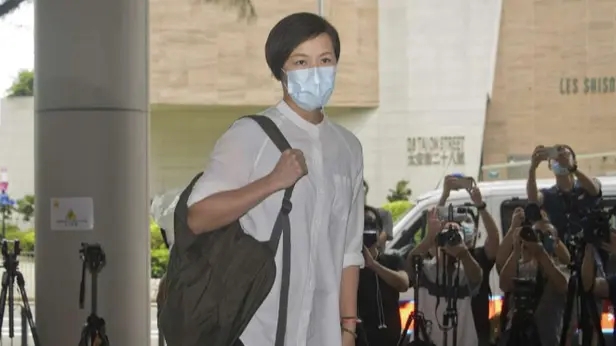 <b>何韵诗等6人被港警国安处拘捕</b>