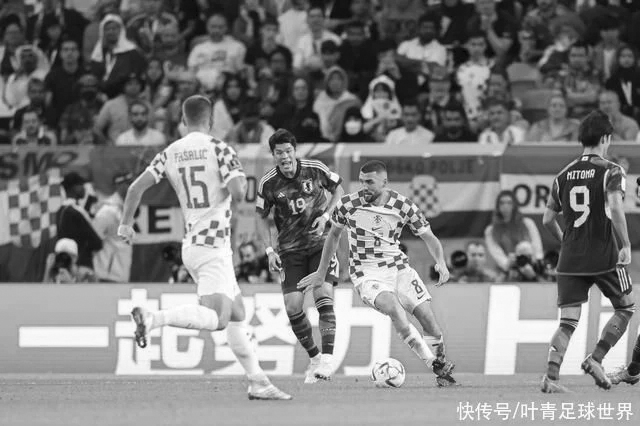 <b>点球1-3!世界杯残酷大战:日本3人失点，2-4出局，</b>