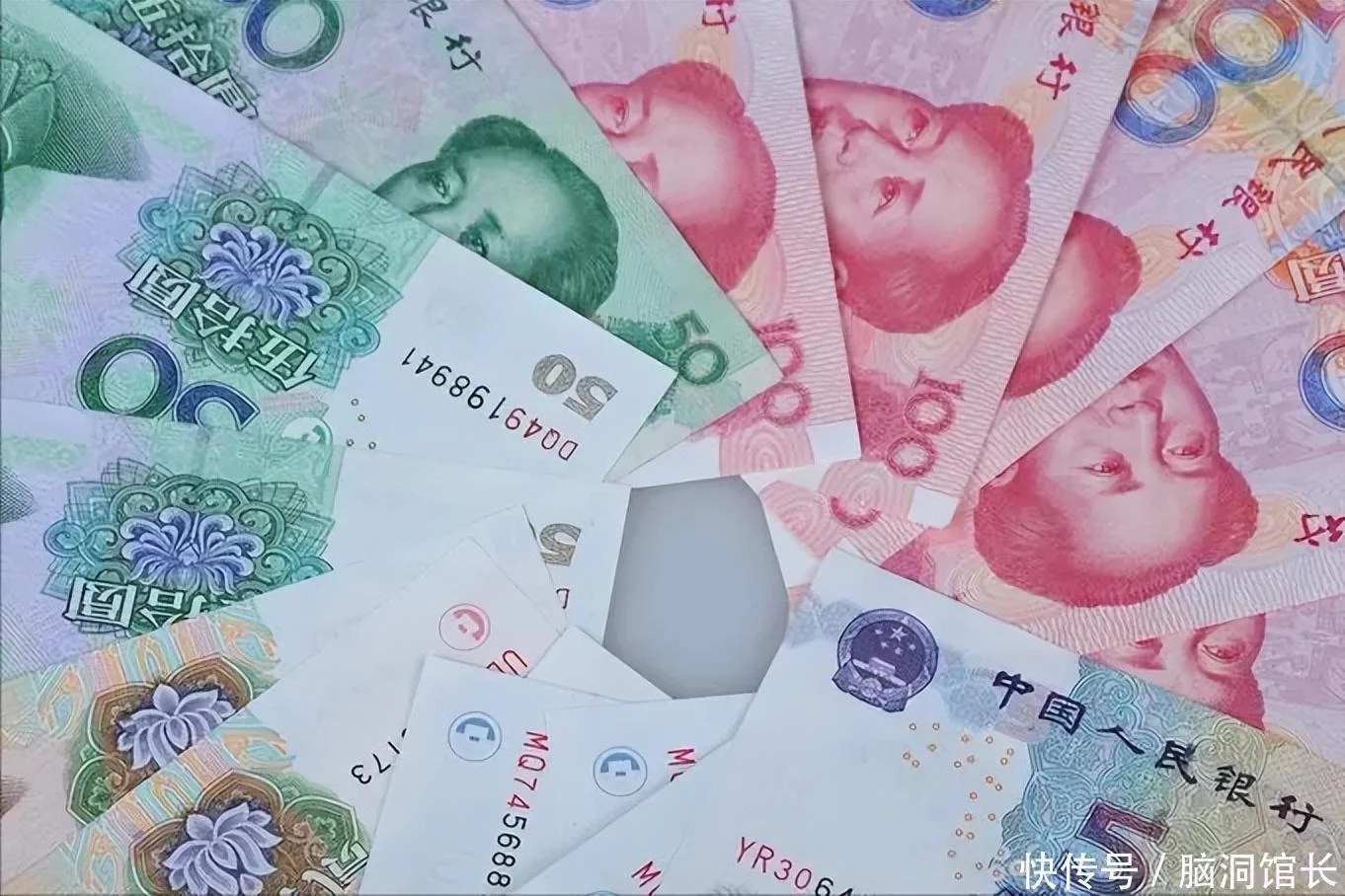 <b>人民币最大面额才100元，为何不发行500元和1000元</b>