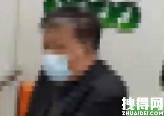 上海地铁回应大爷抢座坐女乘客腿上 内幕曝光实在令人震惊