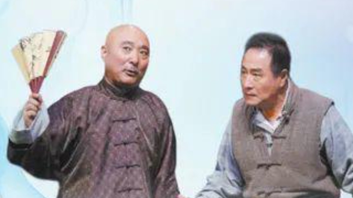 <b>陈佩斯在人民日报上撰文</b>