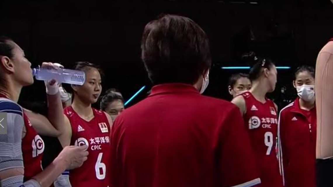 <b>中国女排3-0胜意大利</b>